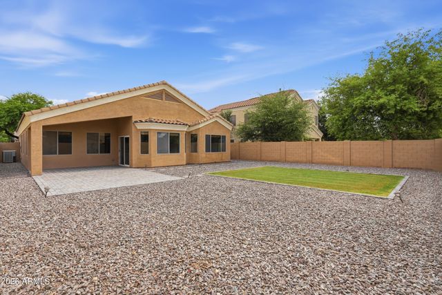 2279 E EBONY Drive, Chandler, AZ 85286