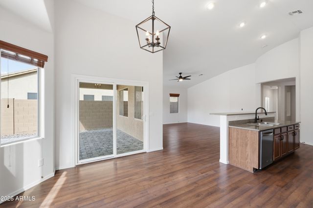 2279 E EBONY Drive, Chandler, AZ 85286