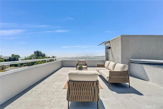 881 Mount Washington Dr, Los Angeles, CA 90065