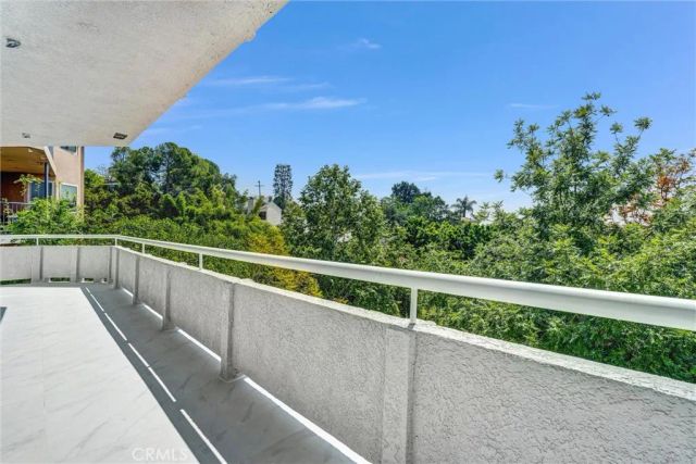 881 Mount Washington Dr, Los Angeles, CA 90065