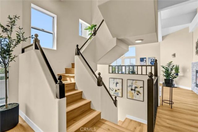 881 Mount Washington Dr, Los Angeles, CA 90065