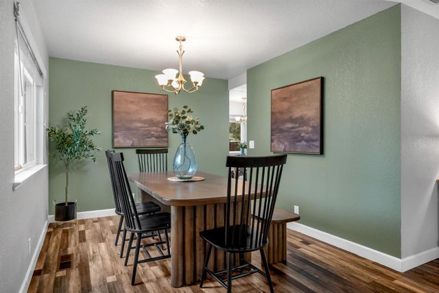2744 Sandhurst Dr, Cameron Park, CA 95682