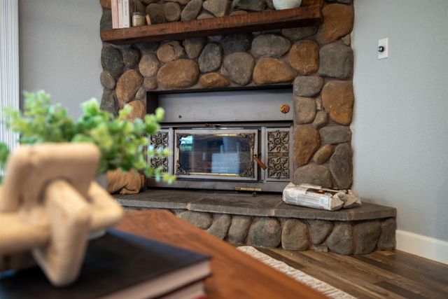 2744 Sandhurst Dr, Cameron Park, CA 95682