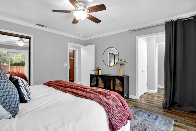 2744 Sandhurst Dr, Cameron Park, CA 95682