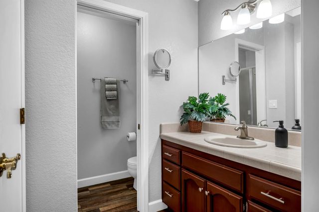 2744 Sandhurst Dr, Cameron Park, CA 95682