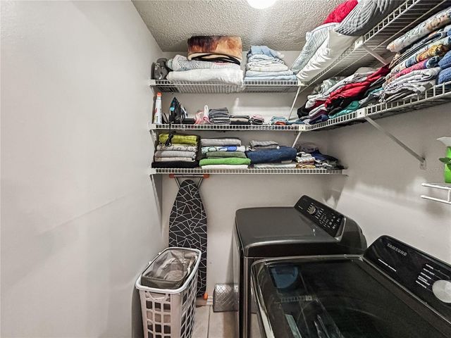 3426 SW LAUREL DALE DRIVE, Tampa, FL 33618