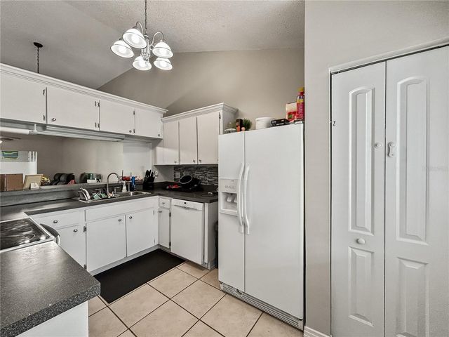 3426 SW LAUREL DALE DRIVE, Tampa, FL 33618