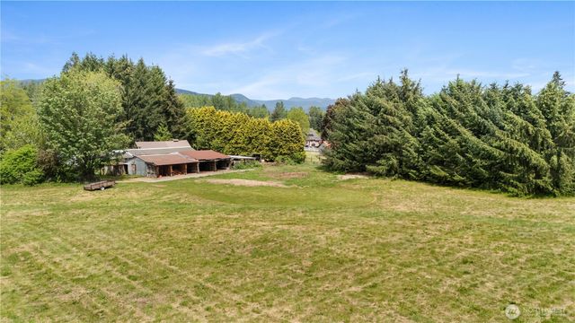 16610 100th Street NE, Granite Falls, WA 98252