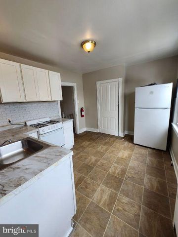 124 MOUNT HOLLY AVE, Mount Holly, NJ 08060