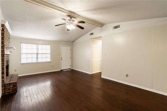 3130 Schillinger Road N, Semmes, AL 36575