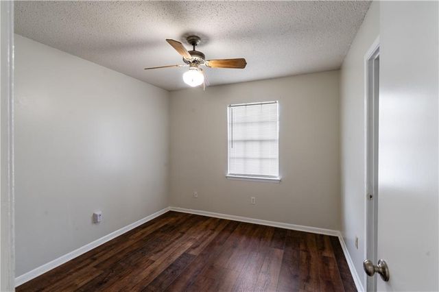 3130 Schillinger Road N, Semmes, AL 36575