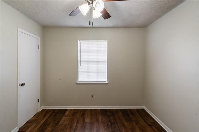 3130 Schillinger Road N, Semmes, AL 36575
