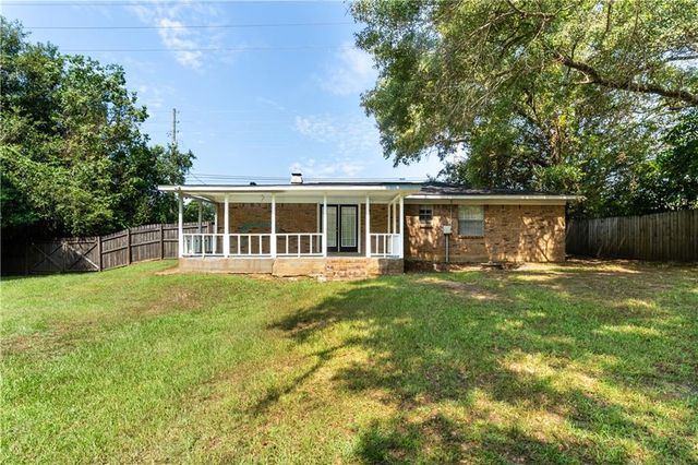 3130 Schillinger Road N, Semmes, AL 36575