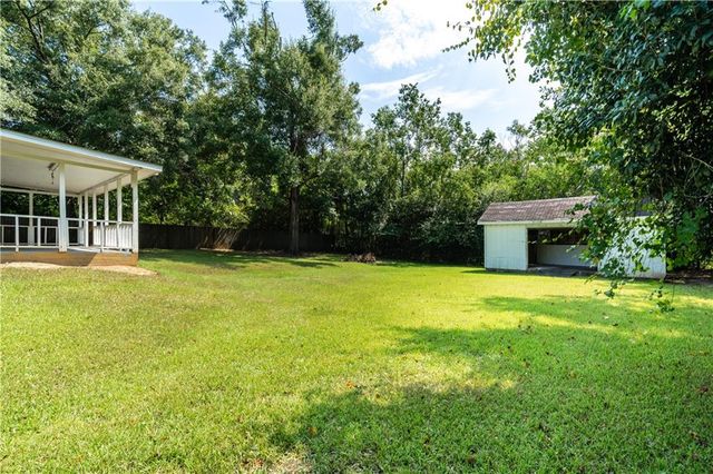 3130 Schillinger Road N, Semmes, AL 36575