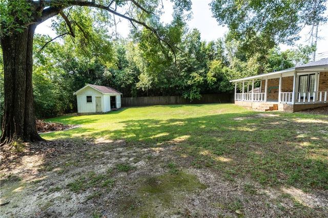 3130 Schillinger Road N, Semmes, AL 36575