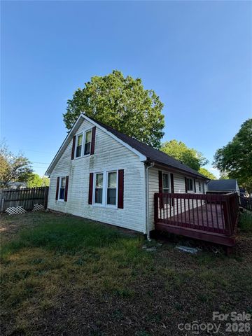 1911 Crestmont Avenue, Kannapolis, NC 28081
