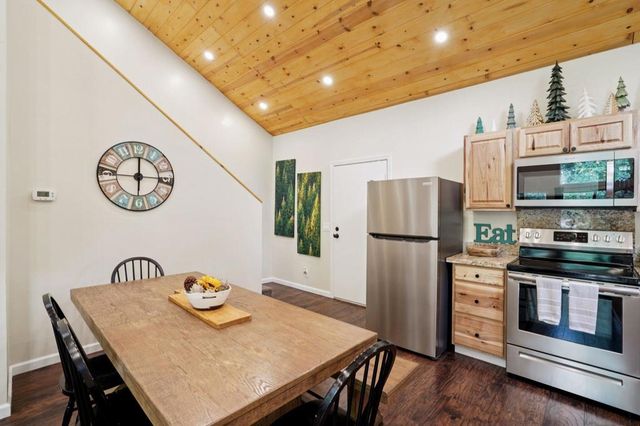 24918 Fern Valley Road, Idyllwild, CA 92549