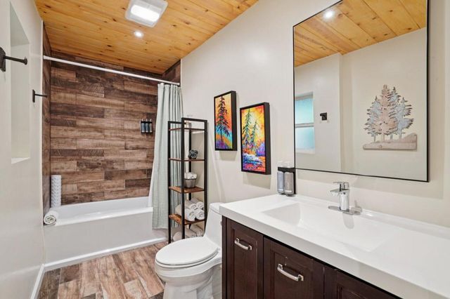 24918 Fern Valley Road, Idyllwild, CA 92549