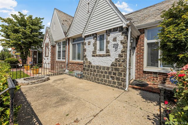 219-17 Murdock Avenue, Queens Village, NY 11429