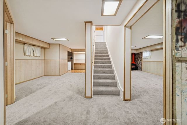 408 8th Avenue NE, Puyallup, WA 98372