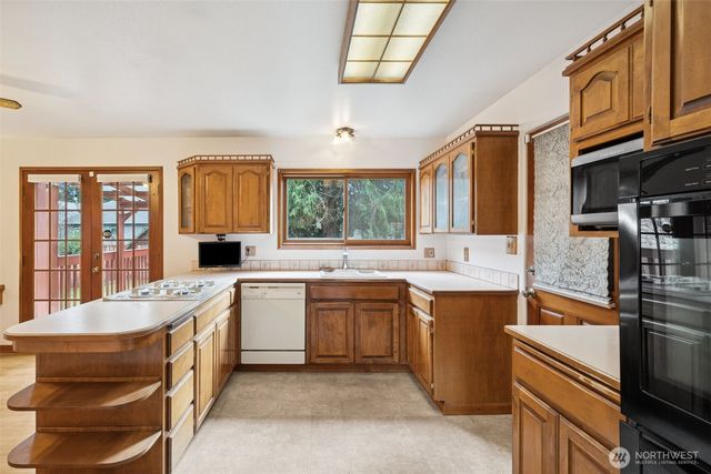 408 8th Avenue NE, Puyallup, WA 98372