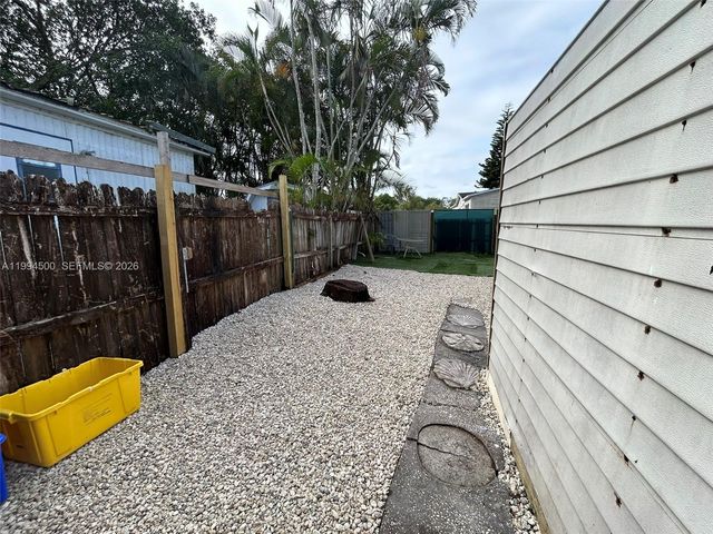 11942 N Branch Rd -, Boca Raton, FL 33428