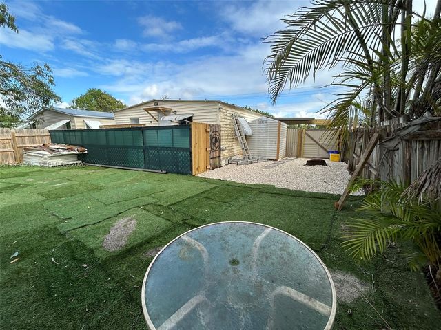 11942 N Branch Rd -, Boca Raton, FL 33428