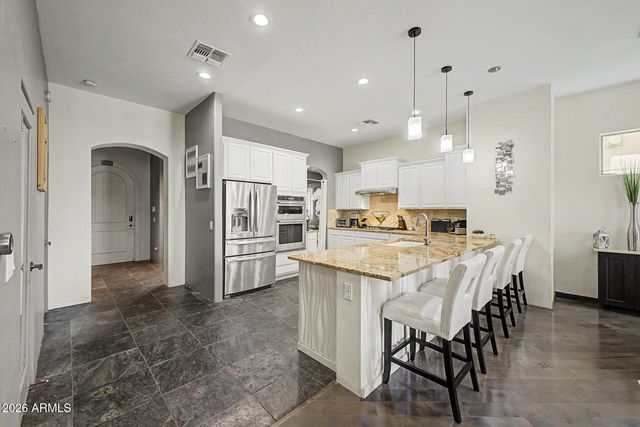 308 W HERRO Lane, Phoenix, AZ 85013