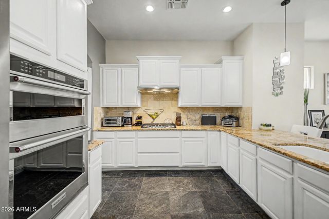 308 W HERRO Lane, Phoenix, AZ 85013
