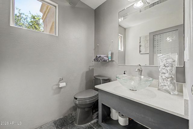 308 W HERRO Lane, Phoenix, AZ 85013