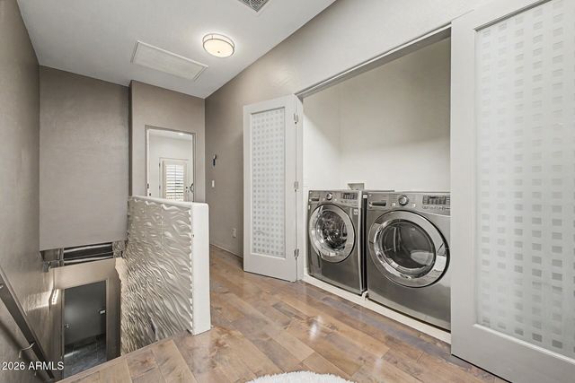 308 W HERRO Lane, Phoenix, AZ 85013