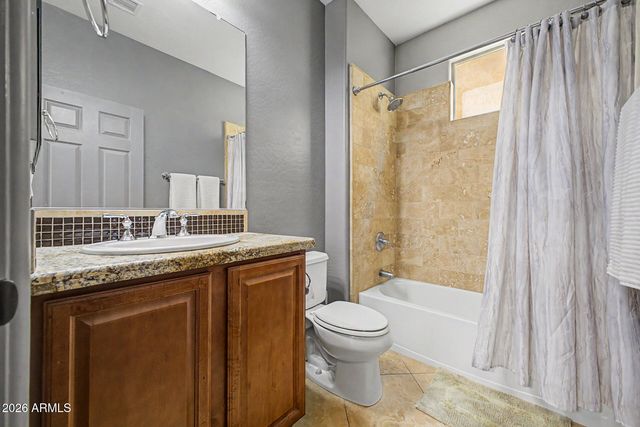308 W HERRO Lane, Phoenix, AZ 85013