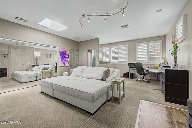 308 W HERRO Lane, Phoenix, AZ 85013