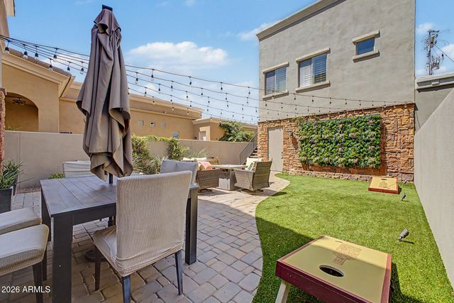 308 W HERRO Lane, Phoenix, AZ 85013