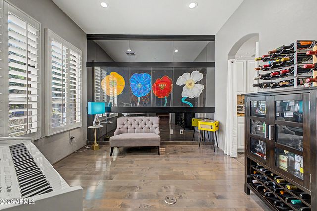 308 W HERRO Lane, Phoenix, AZ 85013
