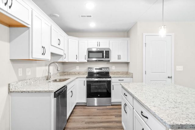 512 Edlin street, Clarksville, TN 37043