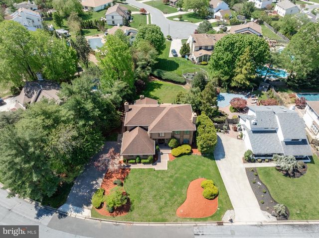 29 FAIRHAVEN DR, Cherry Hill, NJ 08003