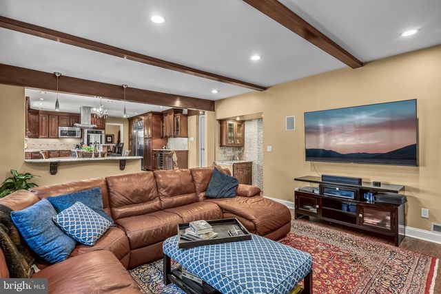 29 FAIRHAVEN DR, Cherry Hill, NJ 08003