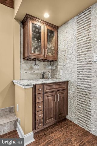 29 FAIRHAVEN DR, Cherry Hill, NJ 08003