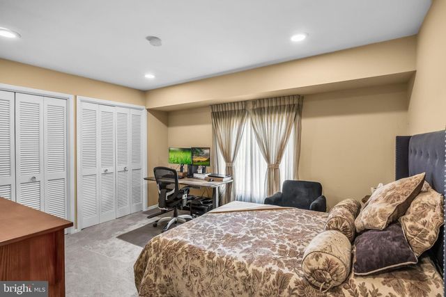 29 FAIRHAVEN DR, Cherry Hill, NJ 08003