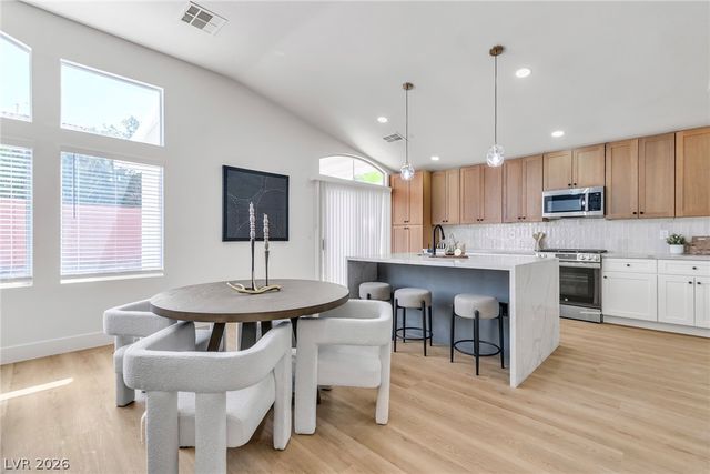 1143 Sierra Laurel Court, Henderson, NV 89014