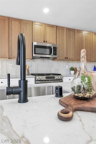 1143 Sierra Laurel Court, Henderson, NV 89014