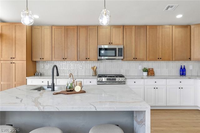 1143 Sierra Laurel Court, Henderson, NV 89014