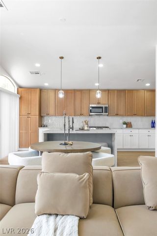 1143 Sierra Laurel Court, Henderson, NV 89014