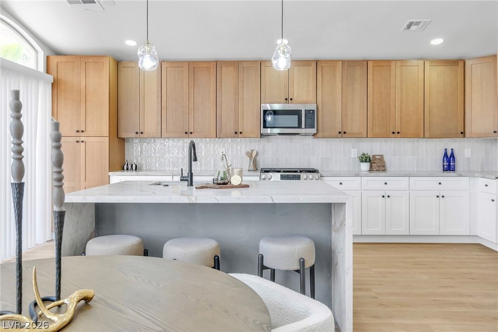 1143 Sierra Laurel Court, Henderson, NV 89014