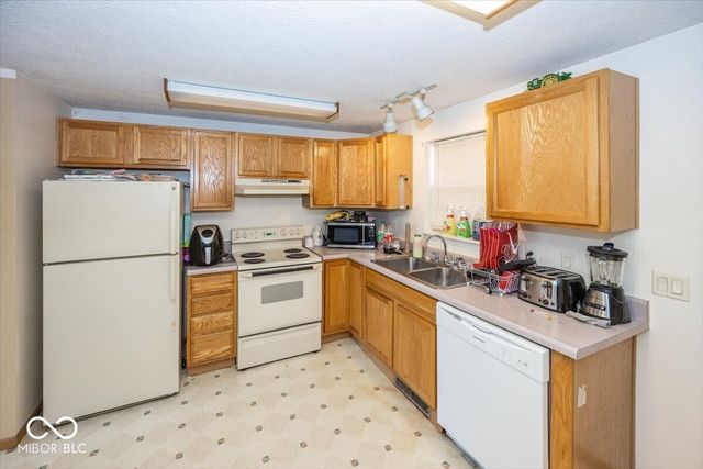 771 775 Kara Court, Greenfield, IN 46140