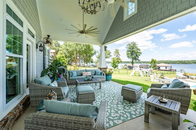 16241 Big Oak Bay Road, Tyler, TX 75707