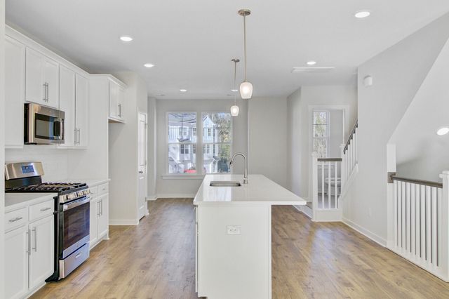 445 Caledon Court, Johns Island, SC 29455