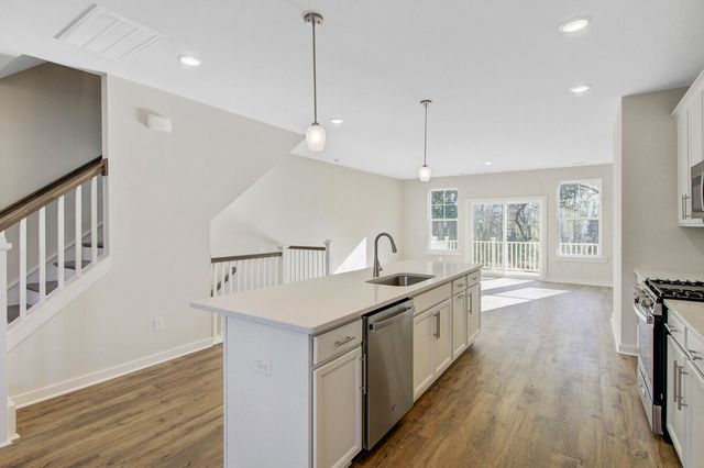 445 Caledon Court, Johns Island, SC 29455