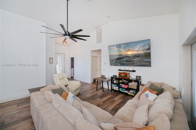 1256 E Edna St., Lehigh Acres, FL 33974